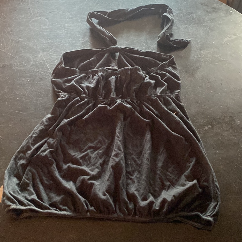 Halter top - Picture 2 of 2